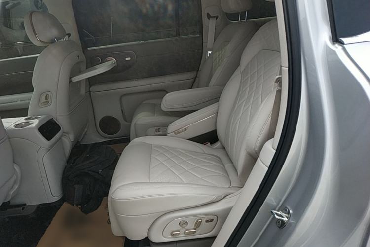 Used IM LS9 2026 Model 52 Ultra Left Rear Seat