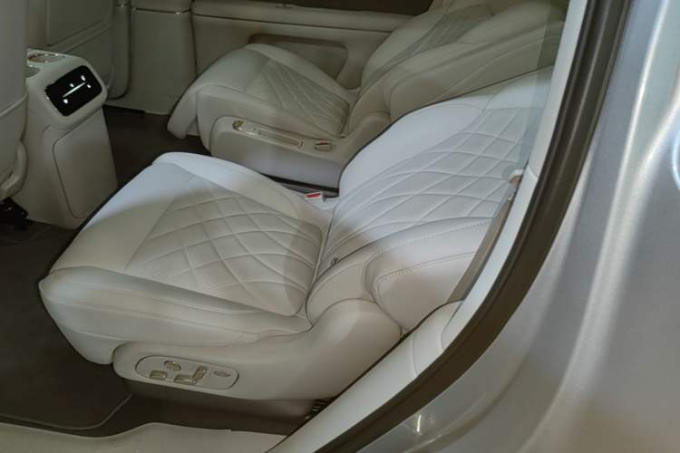 Used IM LS9 2026 Model 66 Ultra Left Rear Seat