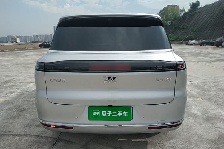 Used IM LS9 2026 Model 52 Ultra Rear