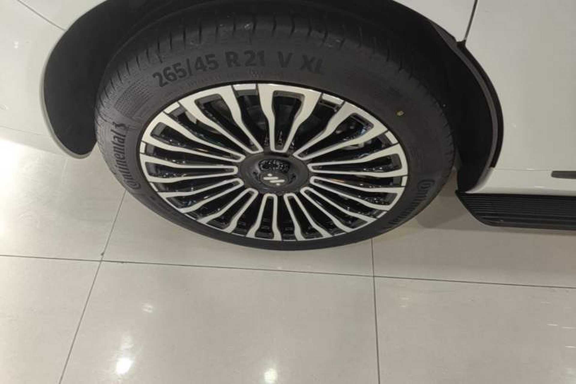 Used IM LS9 2026 Model 52 Ultra Right Rear Wheel Hub