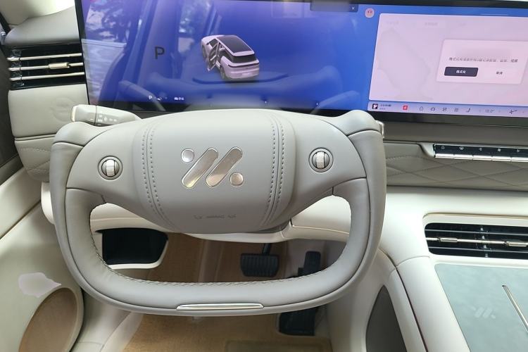 Used IM LS9 2026 Model 52 Ultra Steering Wheel