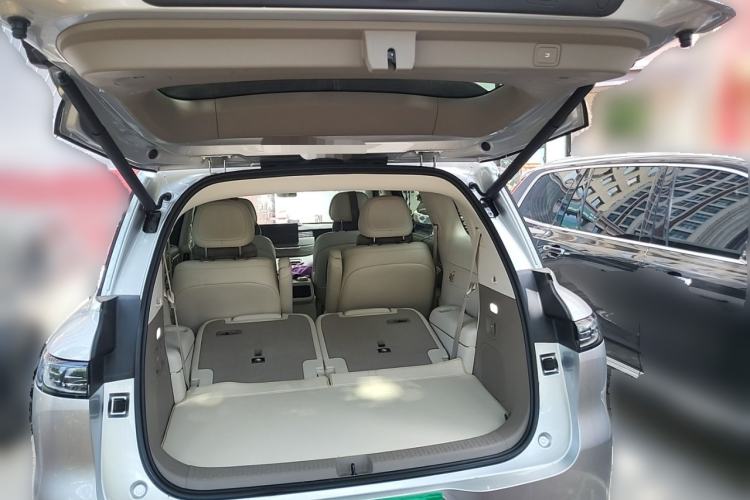 Used IM LS9 2026 Model 52 Ultra Trunk