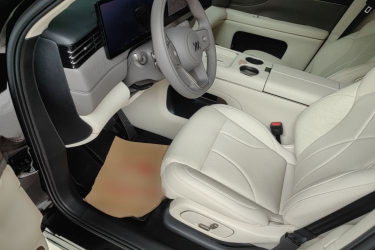 Used IM Zhiji LS8 2026 Model 52 Max+ Tech Flagship Five-Seat Driver Seat