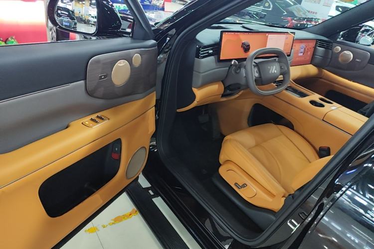 Used IM Zhiji LS8 2026 Model 52 Max+ Luxury Six-Seat Driver Seat