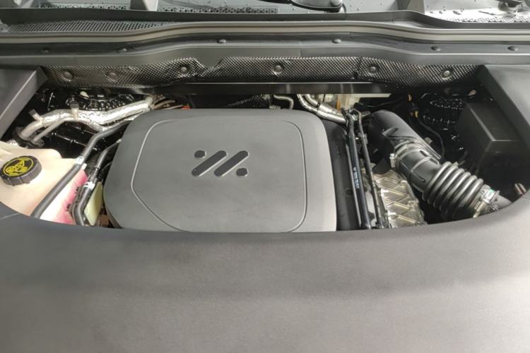 Used IM Zhiji LS8 2026 Model 52 Max+ Tech Flagship Five-Seat Engine Bay