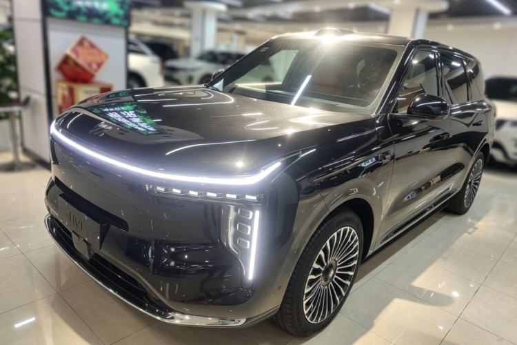 IM Zhiji LS8 2026 Model 52 Max+ Luxury Six-Seat