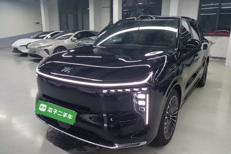 IM Zhiji LS8 2026 Model 52 Max+ Luxury Six-Seat