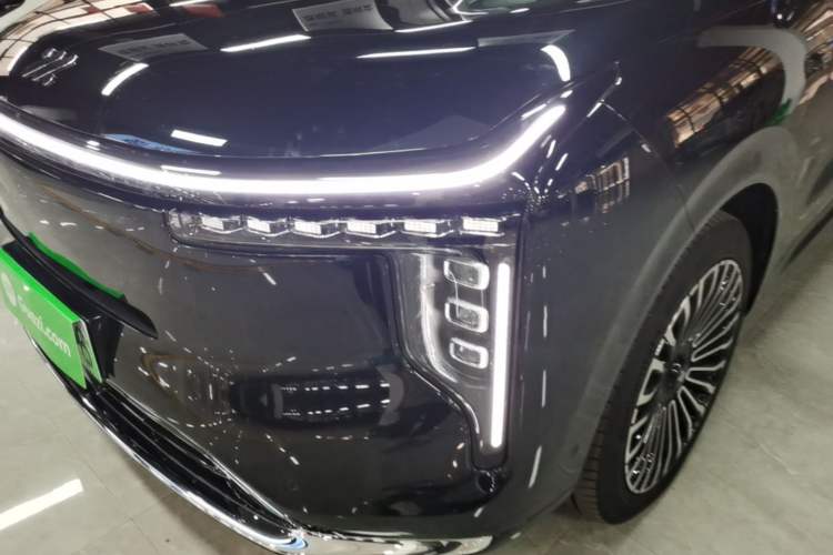 Used IM Zhiji LS8 2026 Model 52 Max+ Tech Flagship Five-Seat Left Front Headlight