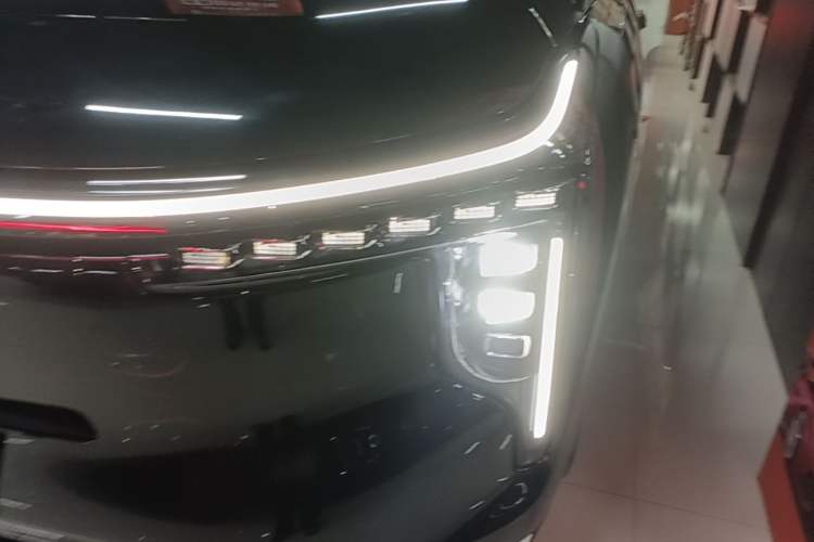 Used IM Zhiji LS8 2026 Model 52 Max+ Tech Flagship Five-Seat Left Front Headlight