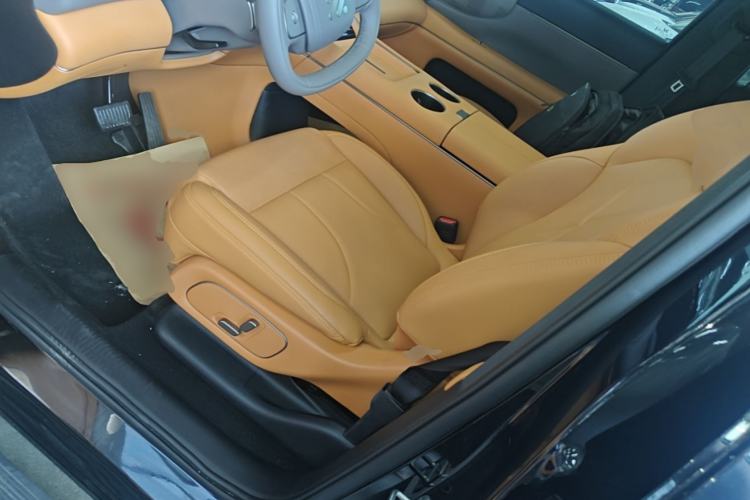 Used IM Zhiji LS8 2026 Model 52 Max+ Luxury Six-Seat Left Front Seat