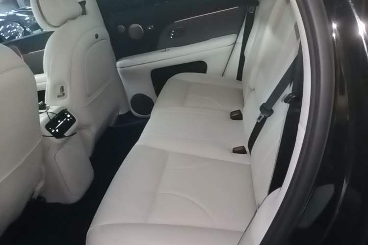 Used IM Zhiji LS8 2026 Model 52 Max+ Tech Flagship Five-Seat Left Rear Seat