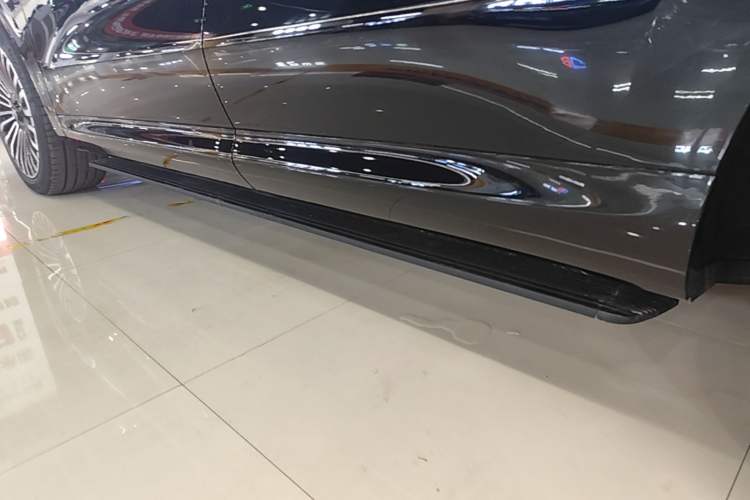 Used IM Zhiji LS8 2026 Model 52 Max+ Luxury Six-Seat Left Side Sill