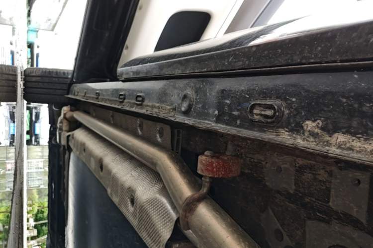 Used IM Zhiji LS8 2026 Model 52 Max+ Tech Flagship Five-Seat Left Side Sill