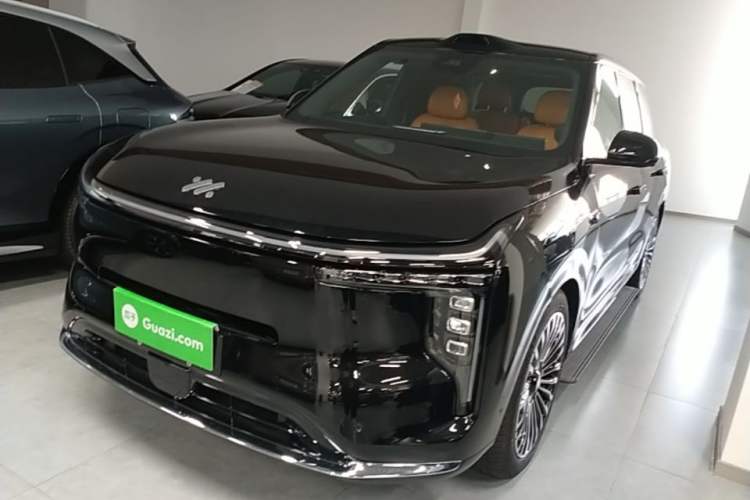 IM Zhiji LS8 2026 Model 52 Max+ Luxury Six-Seat