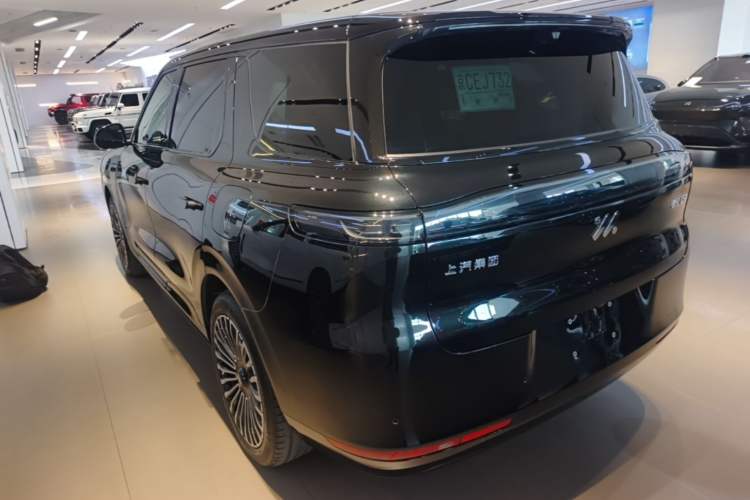 Used IM Zhiji LS8 2026 Model 66 Ultra Luxury Six-Seat Rear Left 45 Deg
