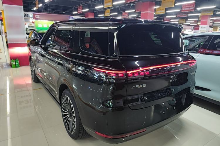 Used IM Zhiji LS8 2026 Model 52 Max+ Luxury Six-Seat Rear Left 45 Deg