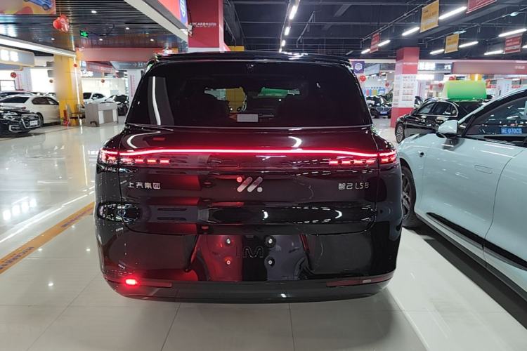 Used IM Zhiji LS8 2026 Model 52 Max+ Luxury Six-Seat Rear