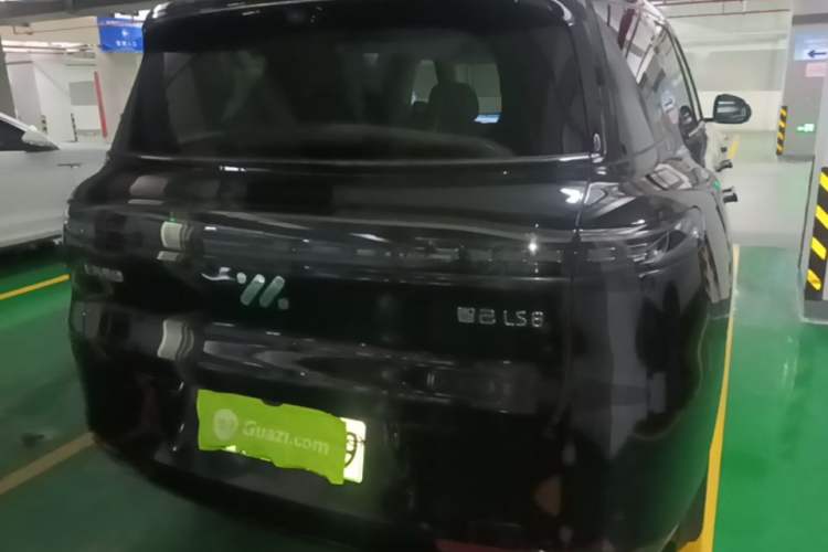 Used IM Zhiji LS8 2026 Model 52 Max+ Tech Flagship Five-Seat Rear Right 45 Deg