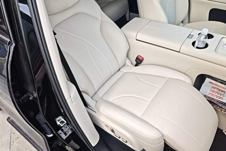 Used IM Zhiji LS8 2026 Model 52 Max+ Tech Flagship Five-Seat Right Front Seat