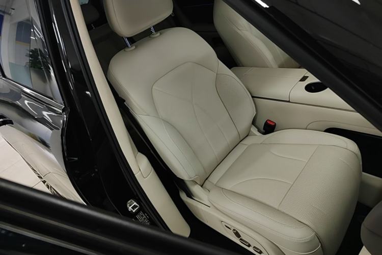 Used IM Zhiji LS8 2026 Model 52 Max+ Tech Flagship Five-Seat Right Front Seat