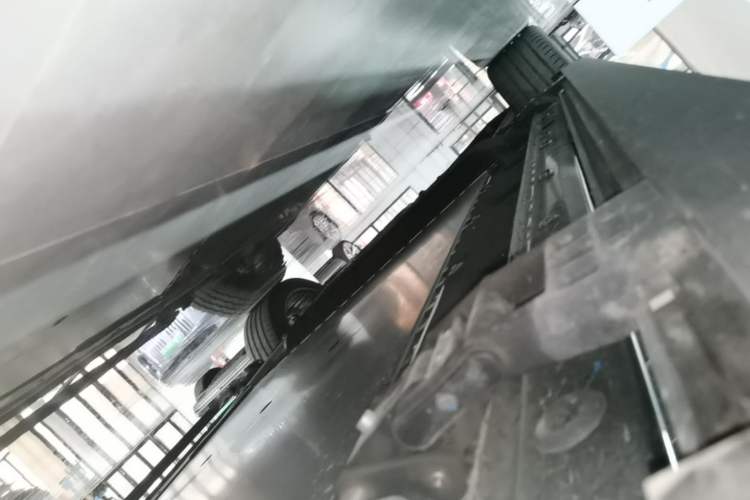 Used IM Zhiji LS8 2026 Model 52 Max+ Tech Flagship Five-Seat Right Side Sill