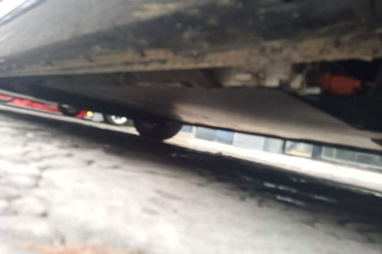 Used IM Zhiji LS8 2026 Model 52 Max+ Tech Flagship Five-Seat Right Side Sill