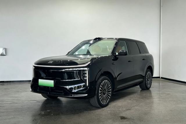 IM Zhiji LS8 2026 Model 66 Ultra Luxury Six-Seat с пробегом