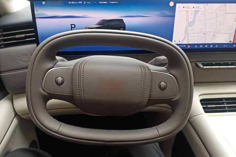 Used IM Zhiji LS8 2026 Model 52 Max+ Tech Flagship Five-Seat Steering Wheel