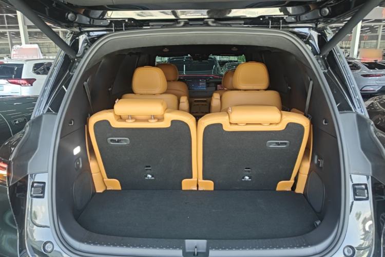 Used IM Zhiji LS8 2026 Model 52 Max+ Luxury Six-Seat Trunk