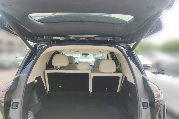 Used IM Zhiji LS8 2026 Model 52 Max+ Tech Flagship Five-Seat Trunk