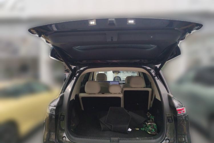 Used IM Zhiji LS8 2026 Model 52 Max+ Tech Flagship Five-Seat Trunk