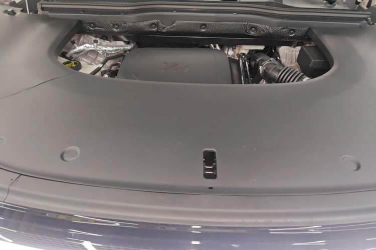 Used IM Zhiji LS8 2026 Model 52 Max+ Luxury Six-Seat Engine Bay