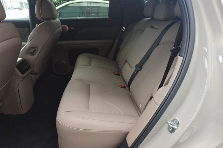 Used IM Zhiji LS8 2026 Model 66 Ultra Tech Flagship Five-Seat Left Rear Seat