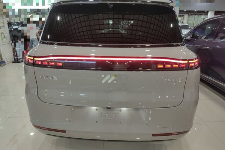 Used IM Zhiji LS8 2026 Model 66 Ultra Tech Flagship Five-Seat Rear