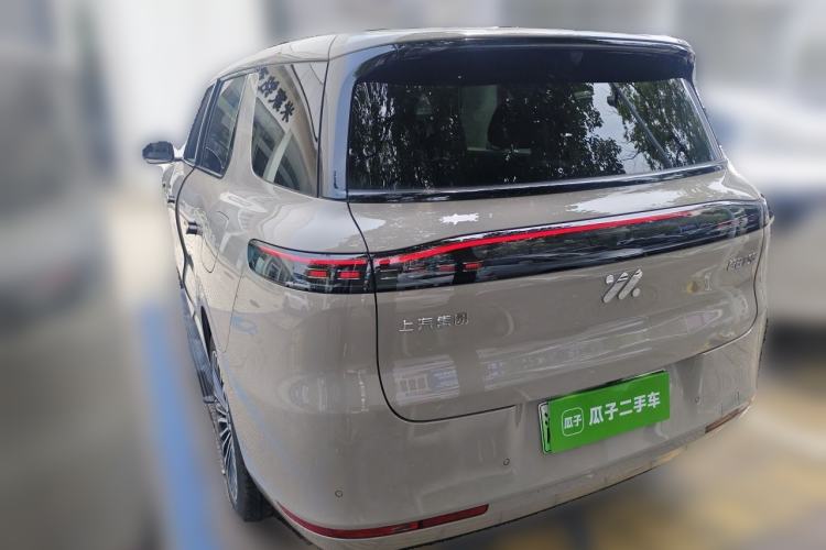 Used IM Zhiji LS8 2026 Model 66 Ultra Tech Flagship Five-Seat Rear Left 45 Deg