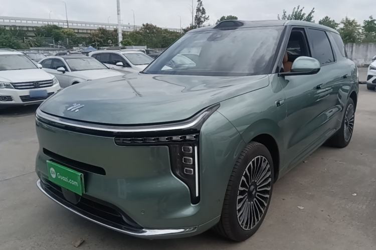 IM Zhiji LS8 2026 Model 52 Max+ Luxury Six-Seat
