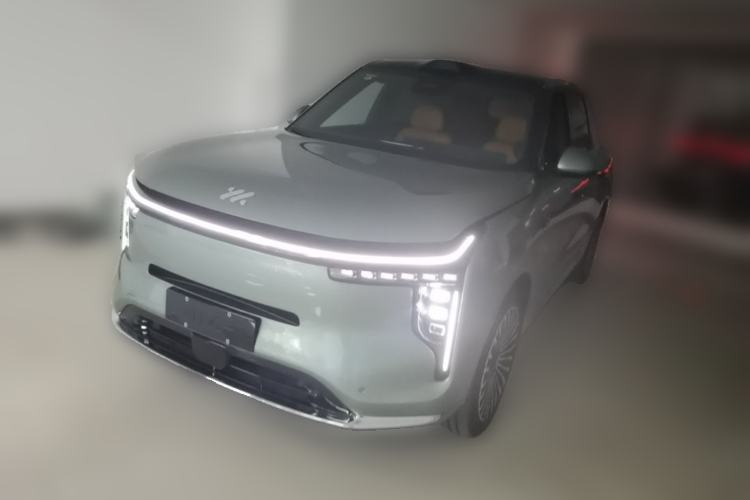 IM Zhiji LS8 2026 Model 52 Max+ Luxury Six-Seat
