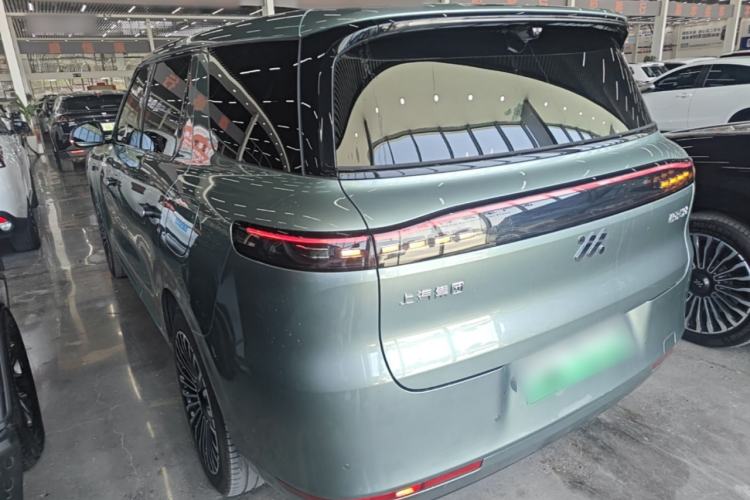 Used IM Zhiji LS8 2026 Model 66 Ultra Luxury Six-Seat Rear Left 45 Deg