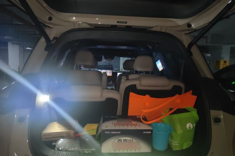 Used IM Zhiji LS8 2026 Model 52 Max+ Luxury Six-Seat Trunk