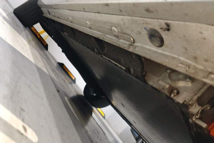 Used IM Zhiji LS8 2026 Model 52 Max+ Luxury Six-Seat Chassis Front Right