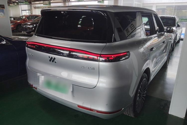 Used IM Zhiji LS8 2026 Model 52 Max+ Luxury Six-Seat Rear Right 45 Deg