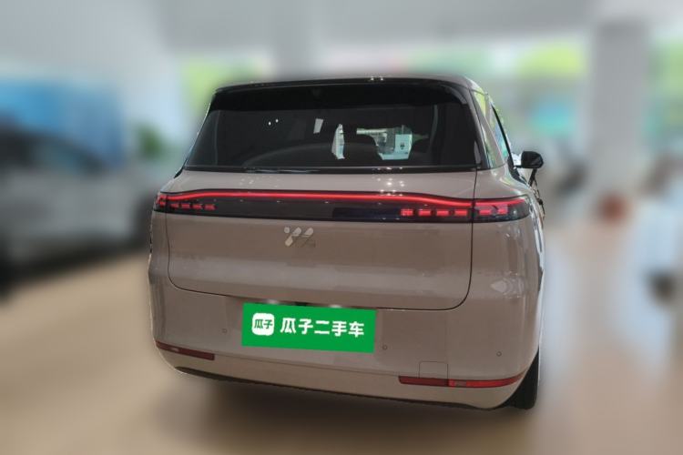 Used IM Zhiji LS8 2026 Model 66 Ultra Tech Flagship Five-Seat Rear
