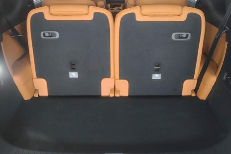 Used IM Zhiji LS8 2026 Model 52 Max+ Luxury Six-Seat Trunk