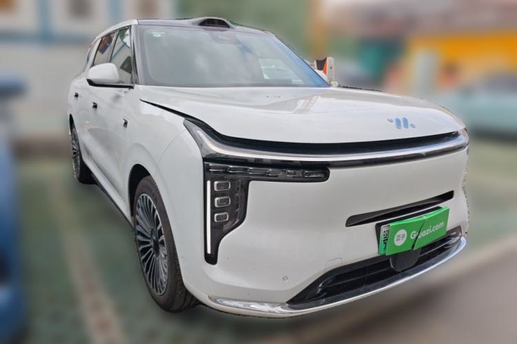 Used IM Zhiji LS8 2026 Model 52 Max+ Luxury Six-Seat Front Right 45 Deg