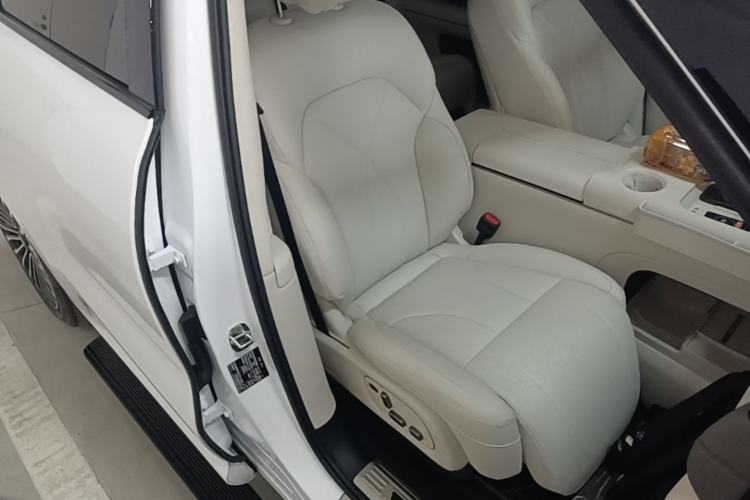 Used IM Zhiji LS8 2026 Model 66 Ultra Tech Flagship Five-Seat Right Front Seat