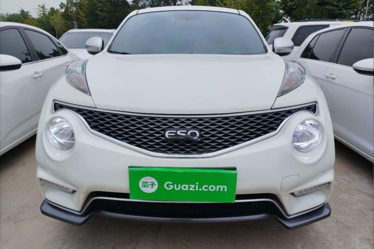 Used Infiniti ESQ 2014 1.6L Spontaneous Edition Exterior 1