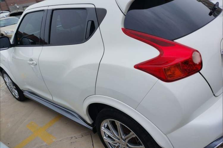 Used Infiniti ESQ 2014 1.6L Spontaneous Edition Exterior 4