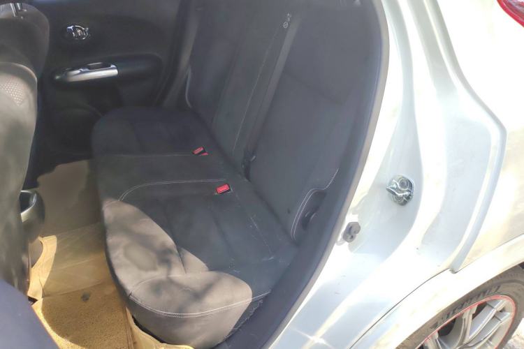 Used Infiniti ESQ 2014 1.6L Spontaneous Edition Interior 1