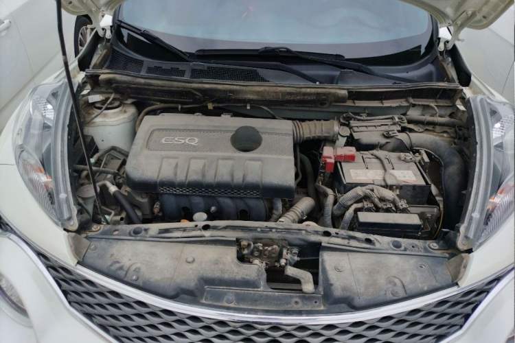 Used Infiniti ESQ 2014 1.6L Spontaneous Edition Interior 7