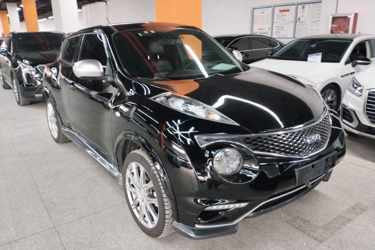 Used Infiniti ESQ 2014 1.6L Spontaneous Edition Exterior 1